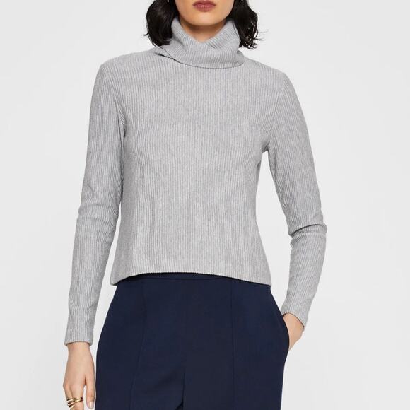 NWT Club Monaco Meredy Rib Knit Turtleneck Sweater Women's M Gray Crop Pullover - Picture 2 of 6